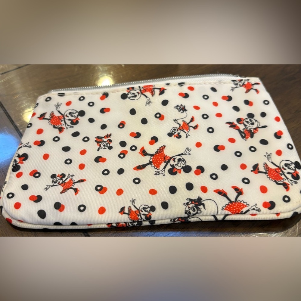 Disney FaBOWlous, Minnie Mouse coin purse, makeup pouch